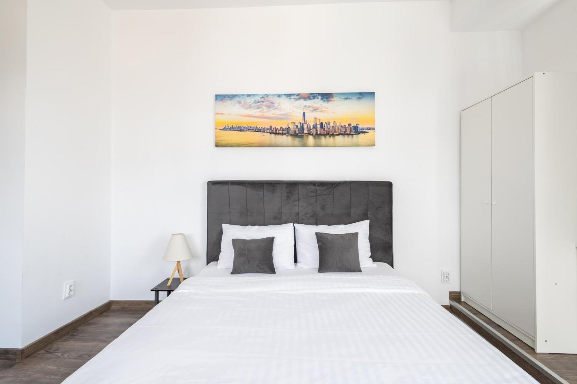Downtown Victoria Apartments By Citybookings 布加勒斯特 外观 照片
